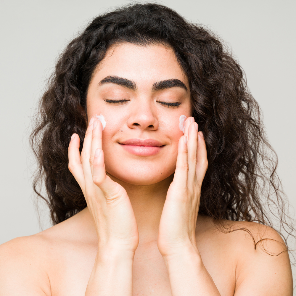 La Revolución del 'Skin First': Más Allá de los 10 Pasos de la K-Beauty
