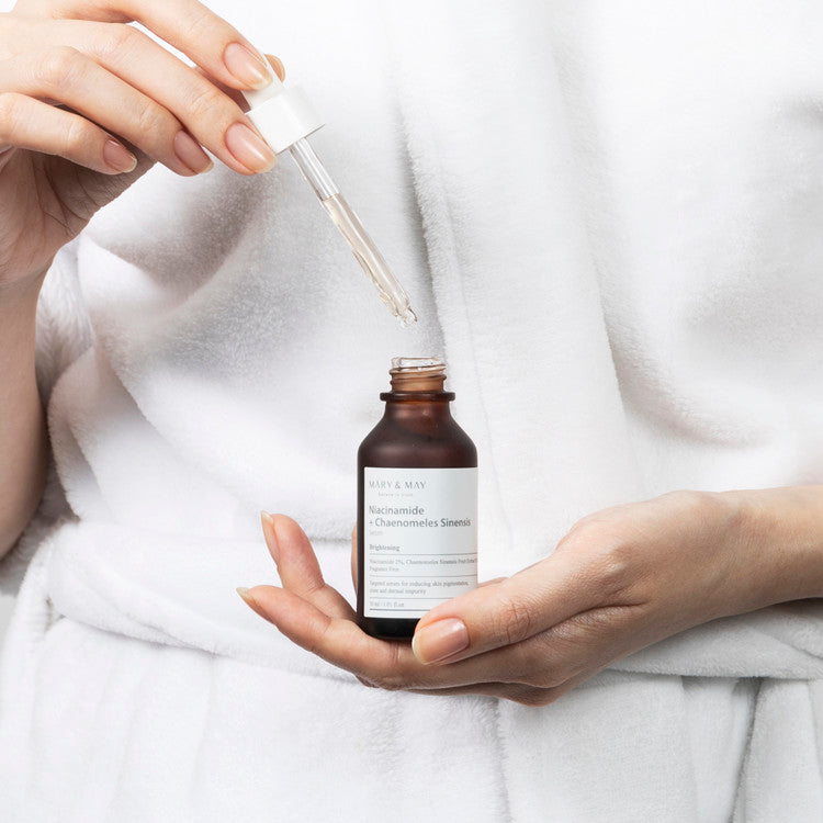 MARY&MAY Niacinamide + Chaenomeles Sinensis Serum